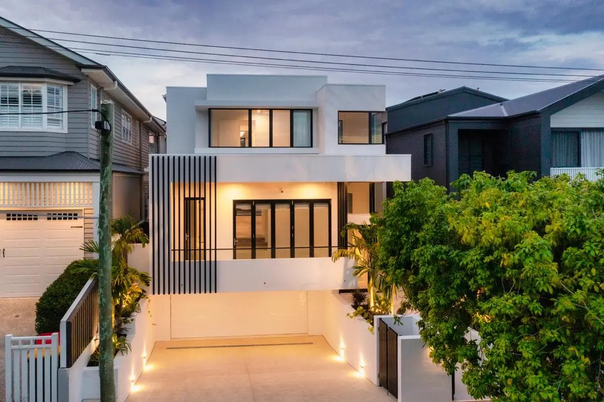 Tri-level home design in Brisbane